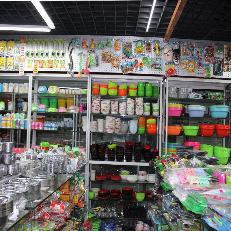 渝中区春荷纪百货店：时尚与品质的完美融合